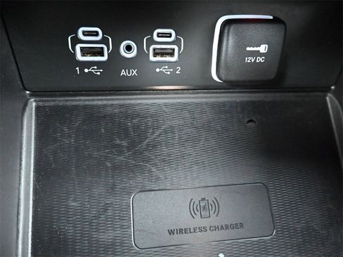 Used 2023 Jeep Grand Cherokee L Altitude image 17