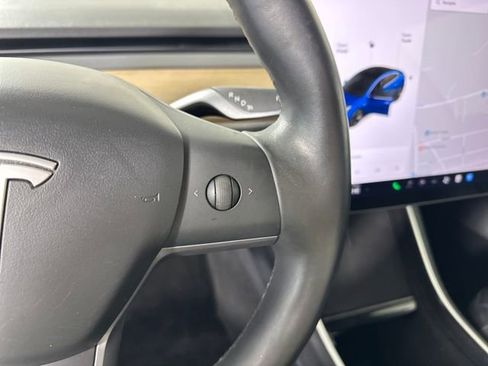 Used 2018 Tesla Model 3 Long Range image 16