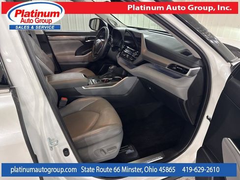 Used 2022 Toyota Highlander Platinum image 39