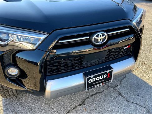 Used 2021 Toyota 4Runner TRD Off-Road AWD/4WD image 29