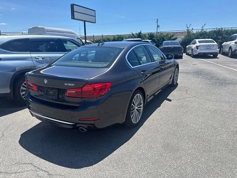 Used 2020 BMW 530i xDrive w/ Premium Package AWD/4WD image 9
