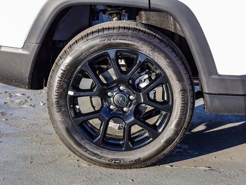 New 2026 Jeep Compass Latitude image 12