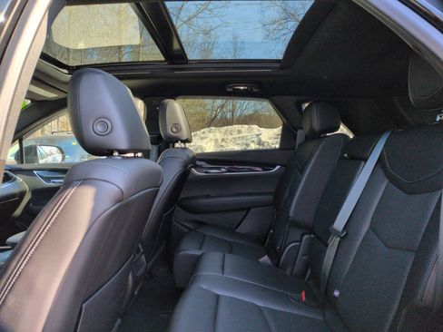 Used 2022 Cadillac XT5 Premium Luxury w/ Technology Package image 15