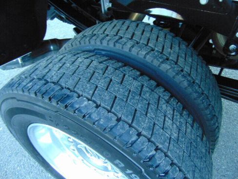 Used 2022 Ford F450 Limited w/ FX4 Off-Road Package image 62