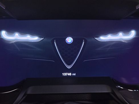 Used 2024 Alfa Romeo Stelvio Sprint image 30