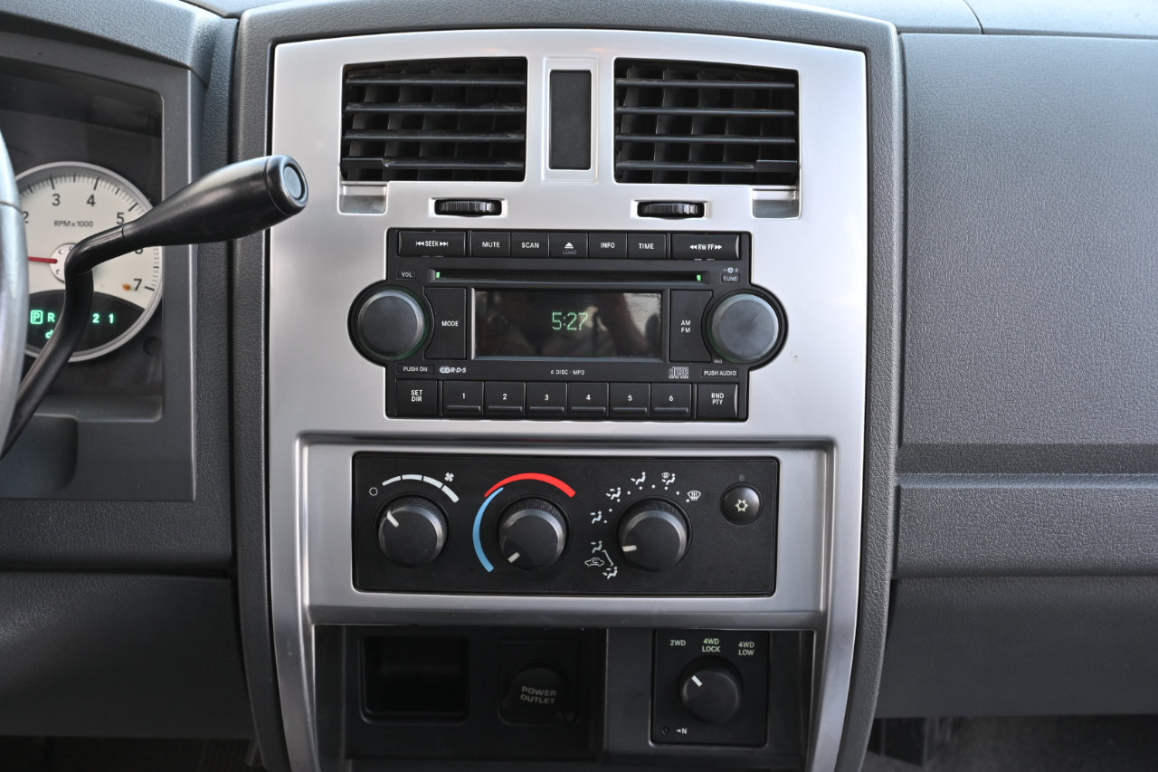 Used 2007 Dodge Dakota Laramie w/ Sun & Wheel Value Group AWD/4WD image 20