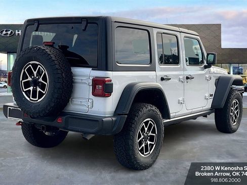 Used 2024 Jeep Wrangler Unlimited Rubicon image 10
