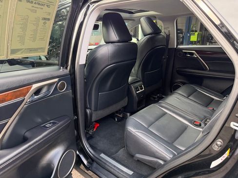 Used 2017 Lexus RX 350 FWD w/ Premium Package image 28