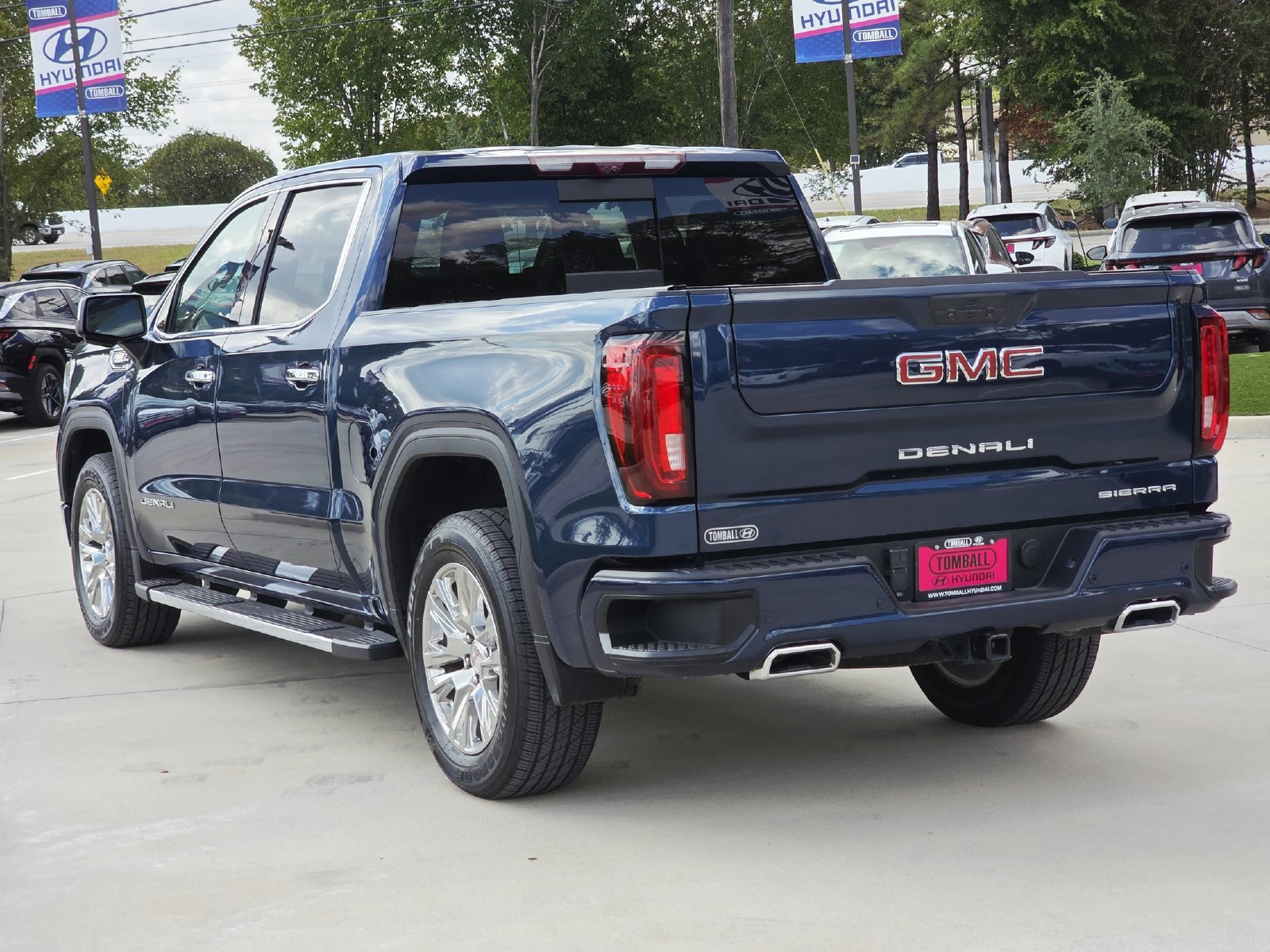Used 2021 GMC Sierra 1500 Denali w/ Technology Package RWD image 7