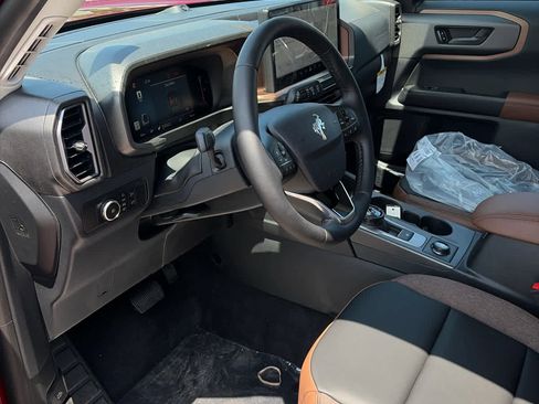 New 2026 Ford Bronco Sport Outer Banks w/ Outer Banks Tech Package+ AWD/4WD image 13