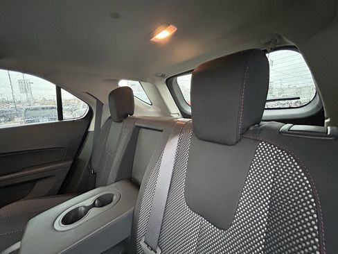 Used 2017 Chevrolet Equinox LT w/ Convenience Package image 26