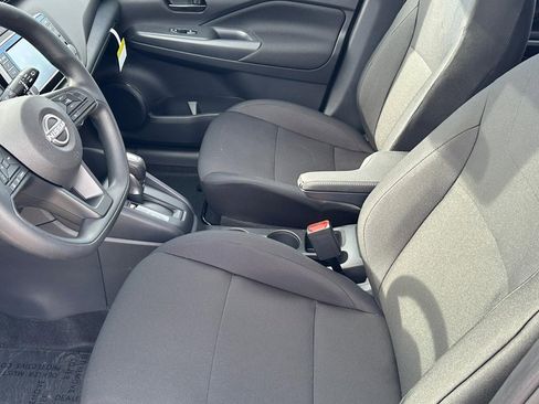 New 2025 Nissan Kicks Play S image 11
