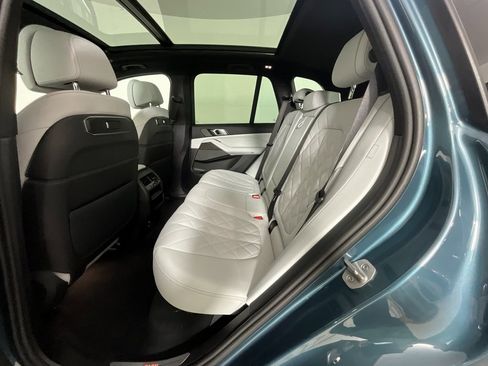 Used 2024 BMW X5 xDrive40i w/ Premium Package image 23