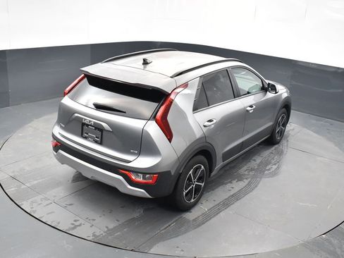 Certified 2023 Kia Niro EX image 33