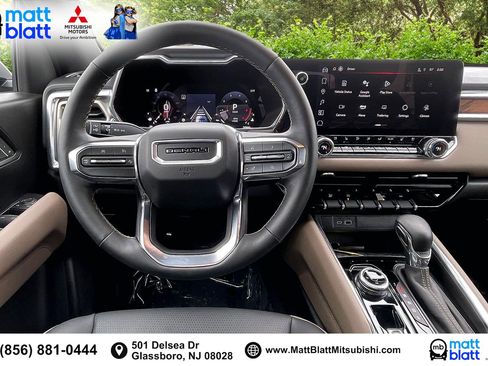 Used 2024 GMC Canyon Denali image 6