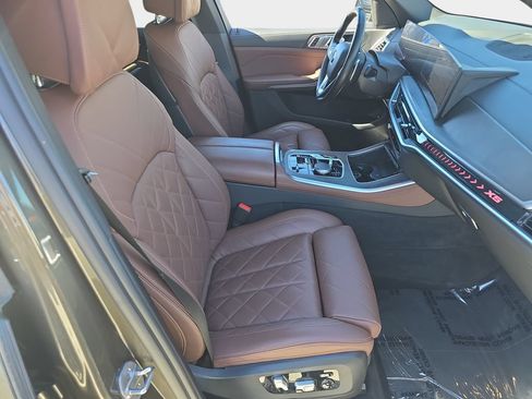 Used 2024 BMW X5 xDrive50e w/ Parking Assistance Package AWD/4WD image 12