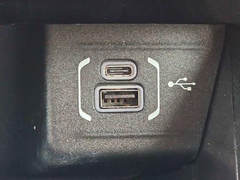 Used 2022 Jeep Compass Latitude image 29