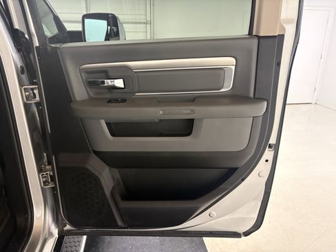 Used 2018 RAM 2500 Big Horn AWD/4WD image 12