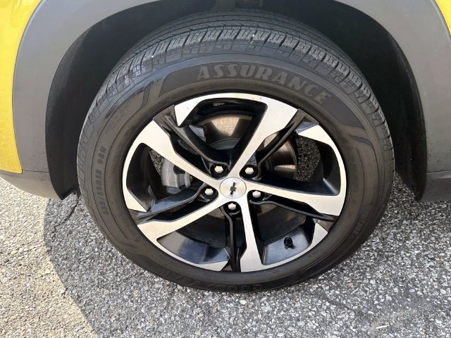 Certified 2024 Chevrolet Trax RS w/ Sunroof Package FWD image 8