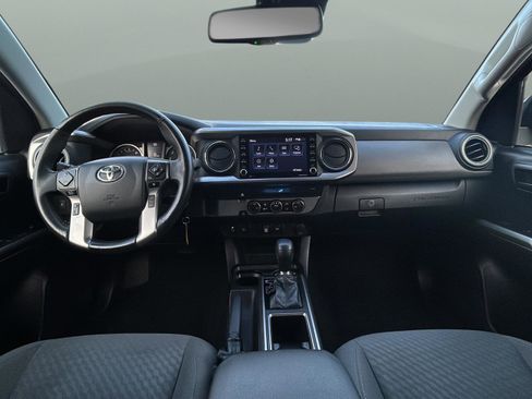 Used 2022 Toyota Tacoma SR5 w/ Technology Package image 28