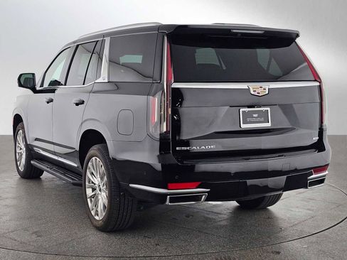 Used 2023 Cadillac Escalade Premium Luxury image 5
