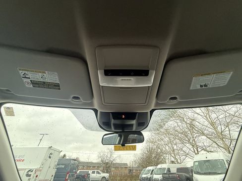 Used 2023 Nissan Rogue S image 23