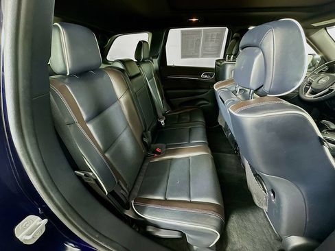 Used 2014 Jeep Grand Cherokee Overland w/ Advanced Technology Group AWD/4WD image 37