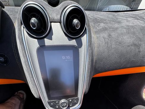 Used 2019 McLaren 570S Spider RWD image 28