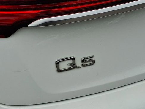 Used 2021 Audi Q5 2.0T Premium w/ Convenience Package image 35