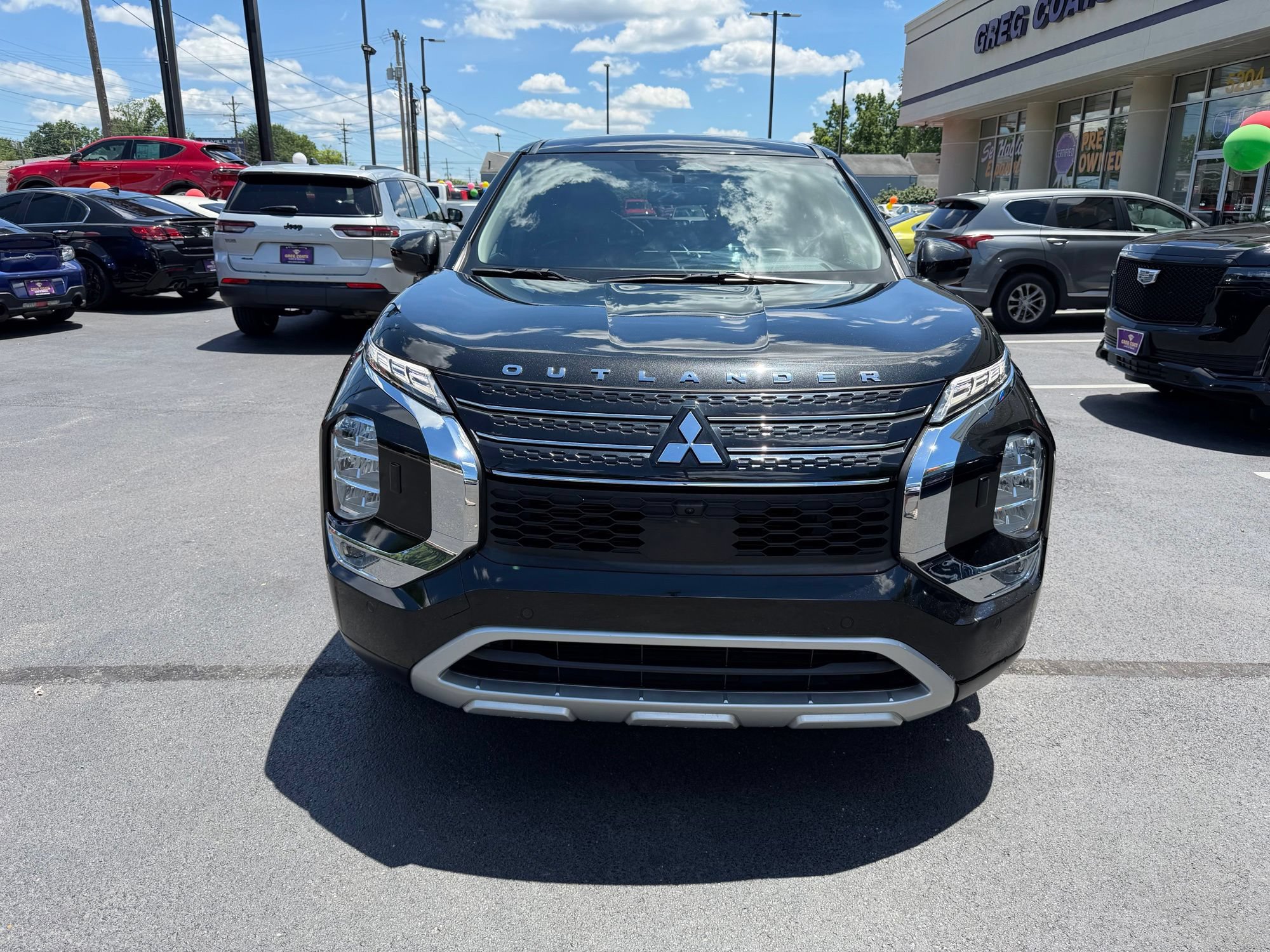 Used 2022 Mitsubishi Outlander SE AWD/4WD image 2