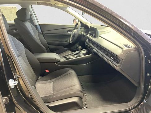 New 2025 Honda Accord SE image 15