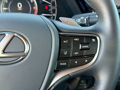 Used 2025 Lexus ES 350 w/ Premium Package FWD image 27