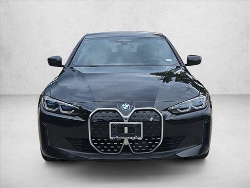 Used 2023 BMW i4 eDrive40 RWD image 2