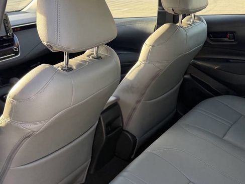 Used 2022 Toyota Corolla LE image 14