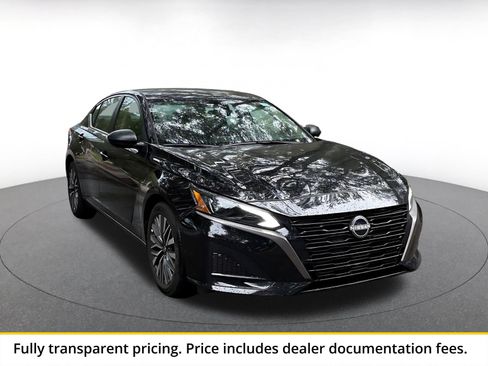 Used 2026 Nissan Altima 2.5 SV FWD image 1