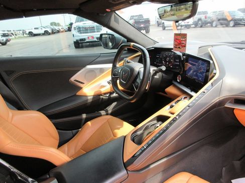 Used 2021 Chevrolet Corvette Stingray Premium Conv w/ Z51 Performance Package RWD image 20