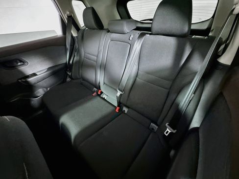 Used 2023 Nissan Rogue S image 20