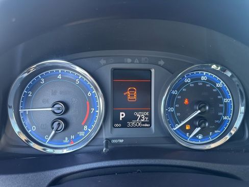 Used 2019 Toyota Corolla LE image 18