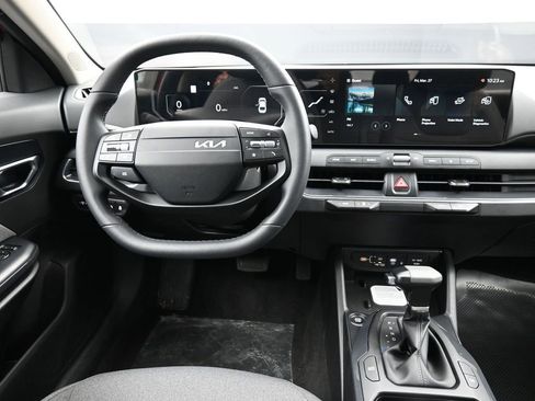 New 2025 Kia K4 EX image 19
