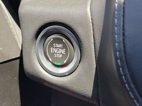 Used 2023 Chevrolet Tahoe Z71 AWD/4WD image 17