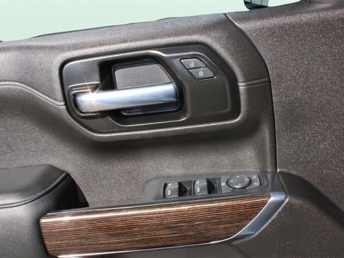 Used 2021 GMC Sierra 1500 Elevation image 21