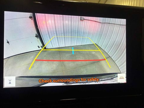 Used 2023 Toyota RAV4 XLE AWD/4WD image 32