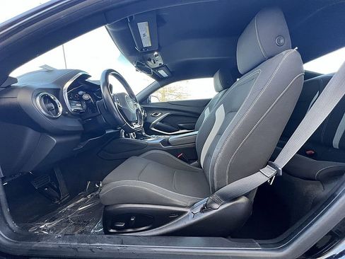 Used 2018 Chevrolet Camaro LT image 18