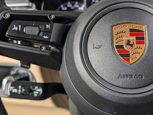 New 2026 Porsche Macan AWD/4WD image 38