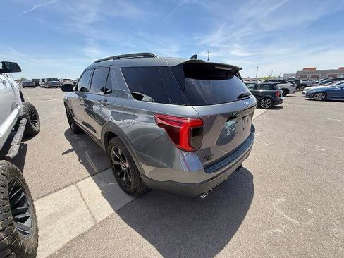 Used 2022 Ford Explorer ST-Line w/ Class IV Trailer Tow Package AWD/4WD image 3