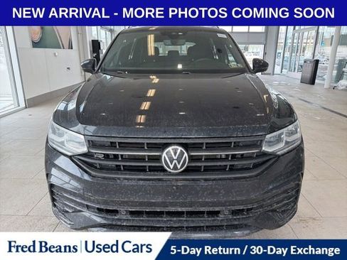 Used 2022 Volkswagen Tiguan SEL R-Line image 2