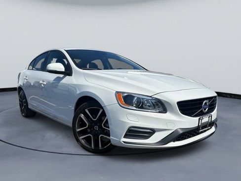 Used 2018 Volvo S60 T5 Dynamic image 1