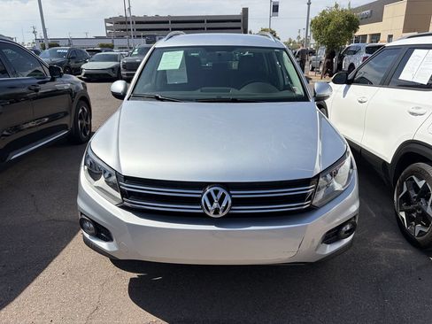 Used 2013 Volkswagen Tiguan SE AWD/4WD image 3