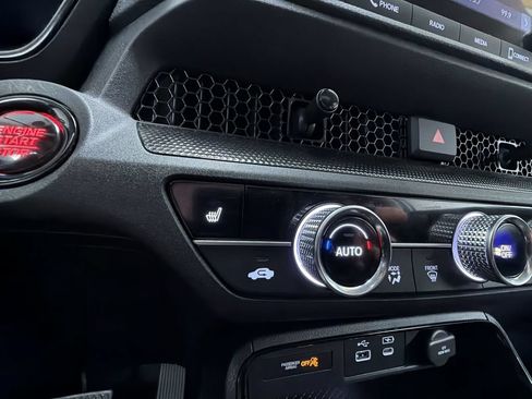 Used 2025 Honda CR-V EX image 26