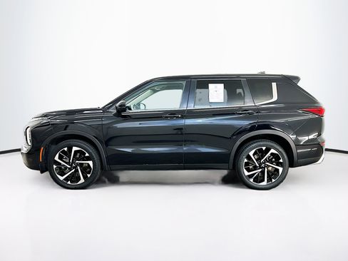 Used 2024 Mitsubishi Outlander SE AWD/4WD image 4